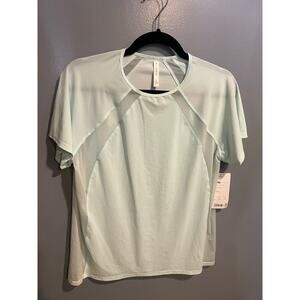 NWT Athleta Ultimate Hybrid Tee - Women's Size Small